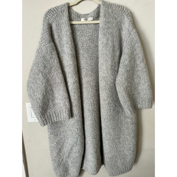 Ugg Sweaters - Ugg oversized sweater